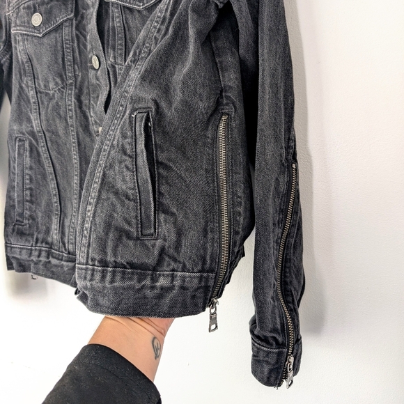 Gap 1969 Women's Black Jeans Jacket With Sides And Sleeves Zips ~ Size Small - Picture 5 of 12